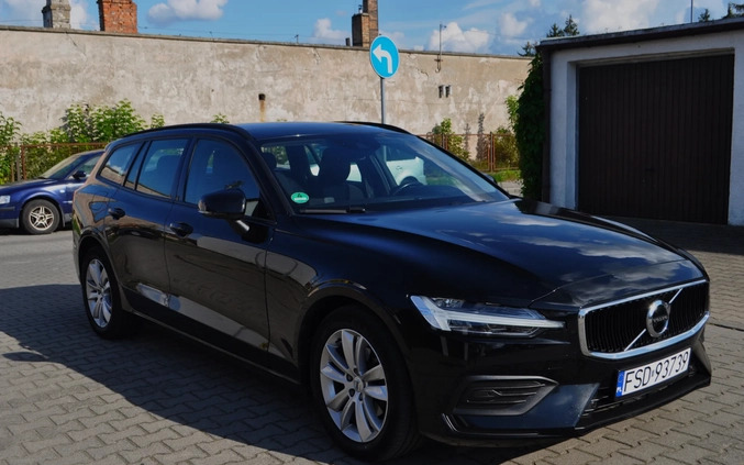 Volvo V60 cena 99900 przebieg: 105000, rok produkcji 2019 z Drezdenko małe 781